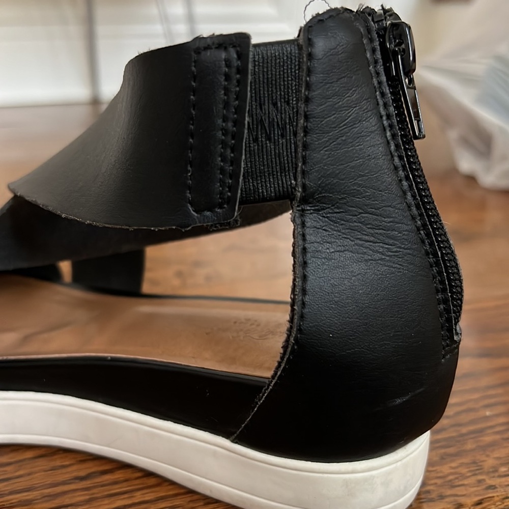 Universal Thread Black Platform Sandal - image 4